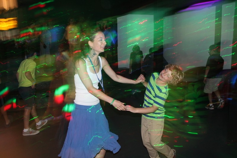 Village Camps International Summer Camp Leysin, Switzerland 2025-08-09 https://www.villagecamps.com/journals_admin/images/682-17-disco (11).jpg